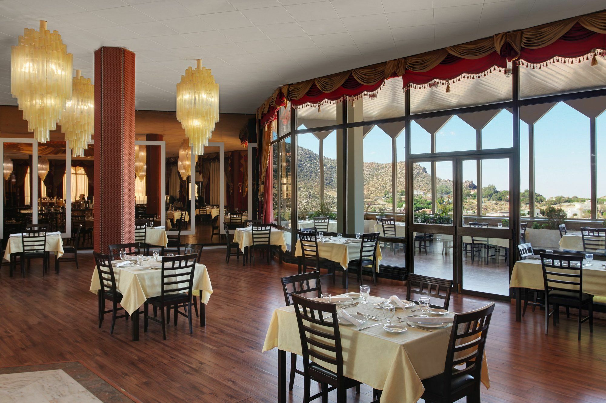 Le Meridien Al Hada Exterior photo